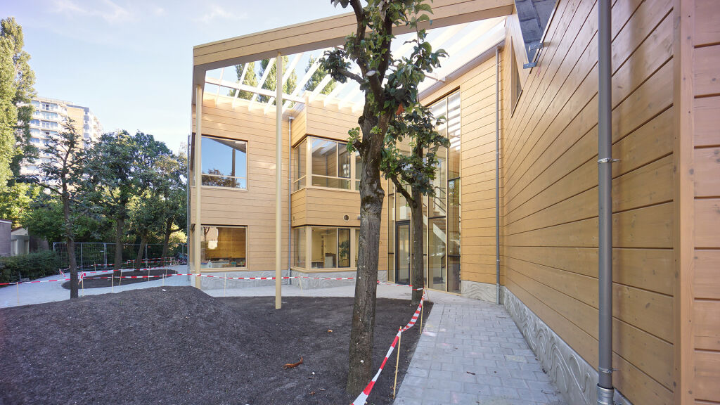 der Hof der Montessori-Schule