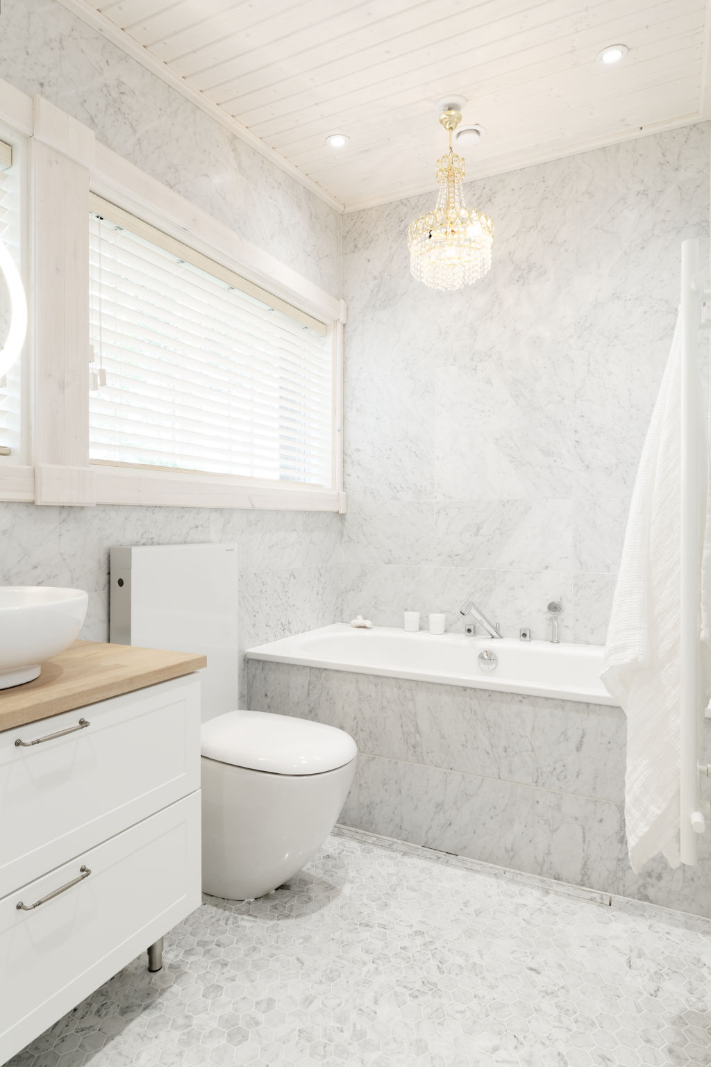 Kontio Toive Carrara-marmore
